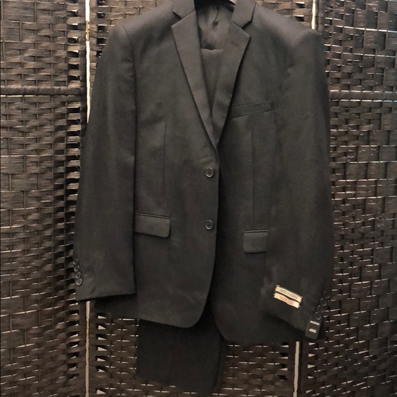 NEW Men’s Slim Fit Black Suit